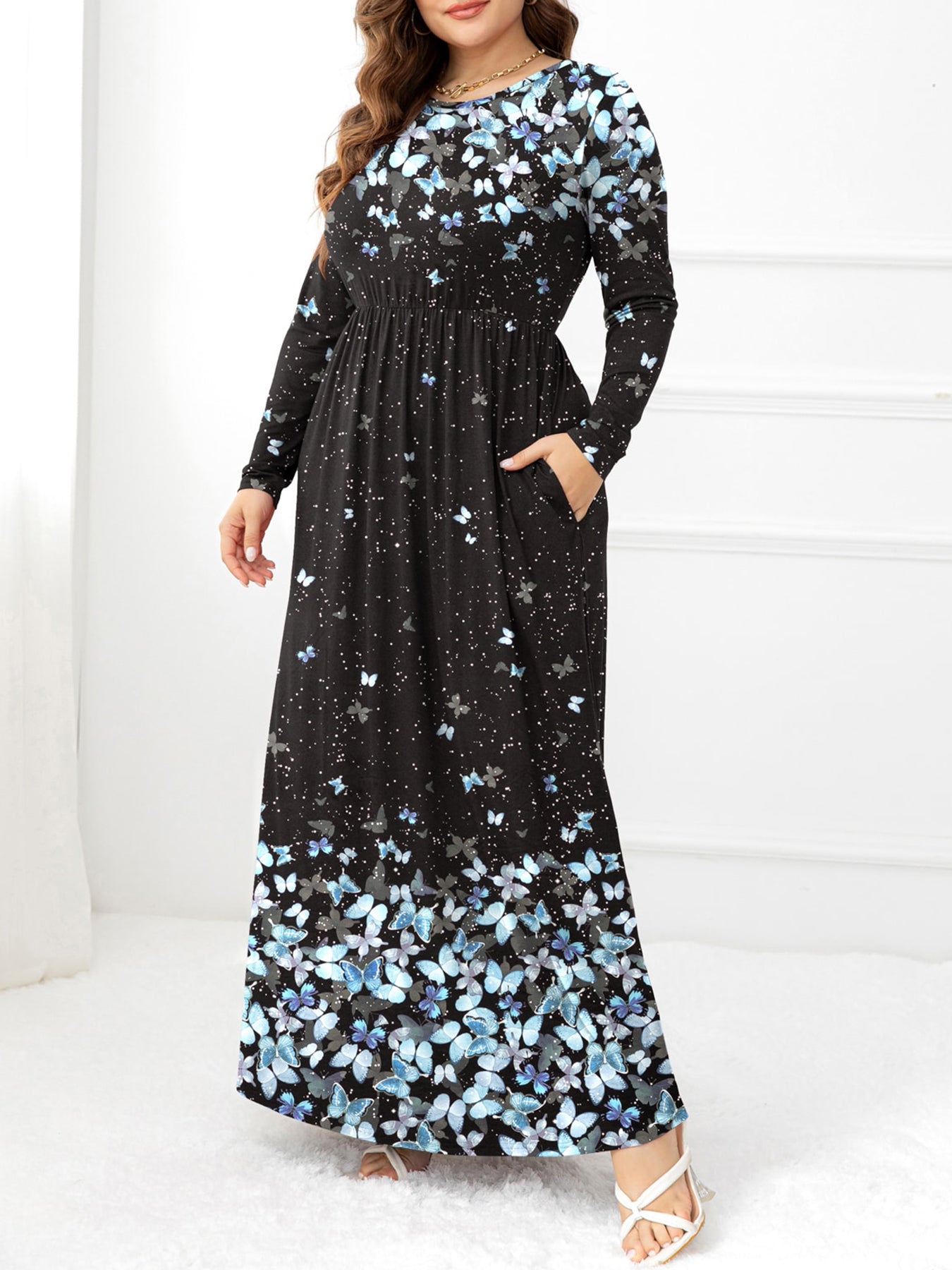 Plus Size Round Neck Maxi Dress with Pockets - Witcheasy