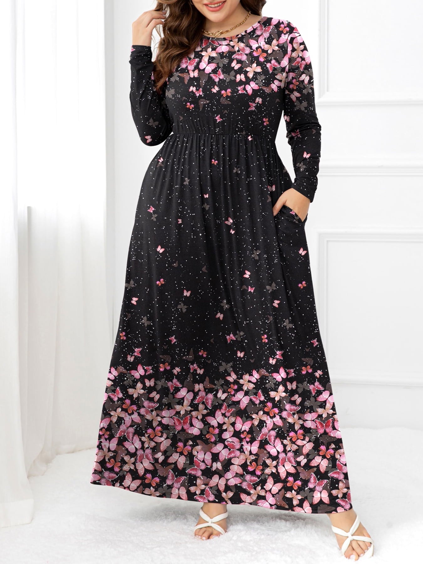 Plus Size Round Neck Maxi Dress with Pockets - Witcheasy