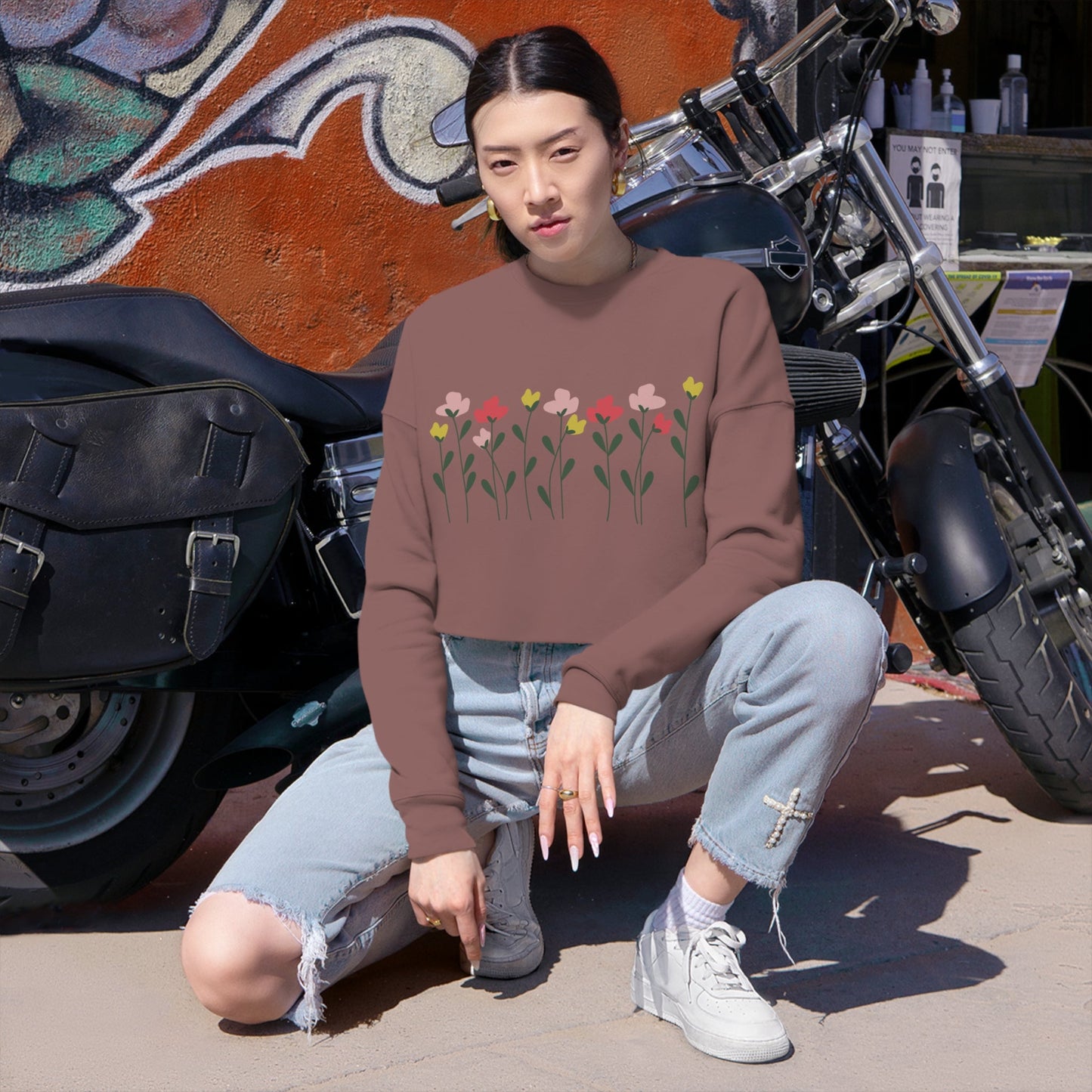 Wildflowers Cropped Sweatshirt - Witcheasy