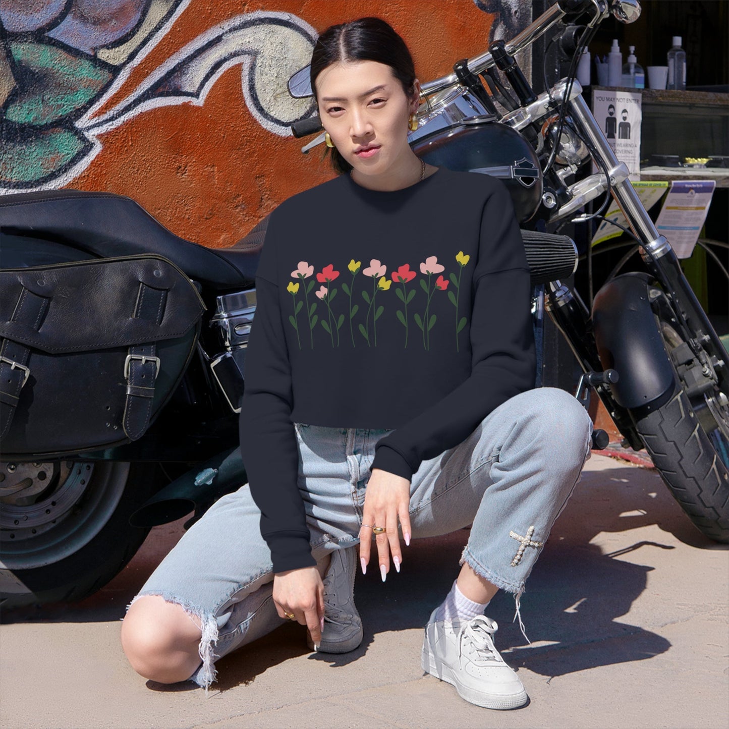 Wildflowers Cropped Sweatshirt - Witcheasy