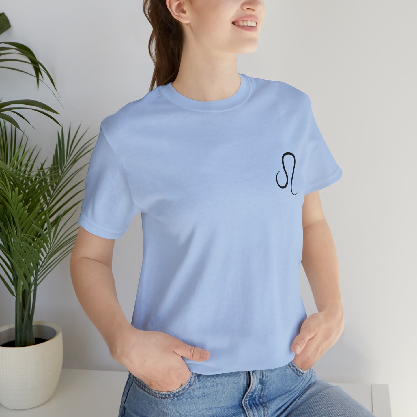 Leo Simple Unisex Jersey Short Sleeve Tee